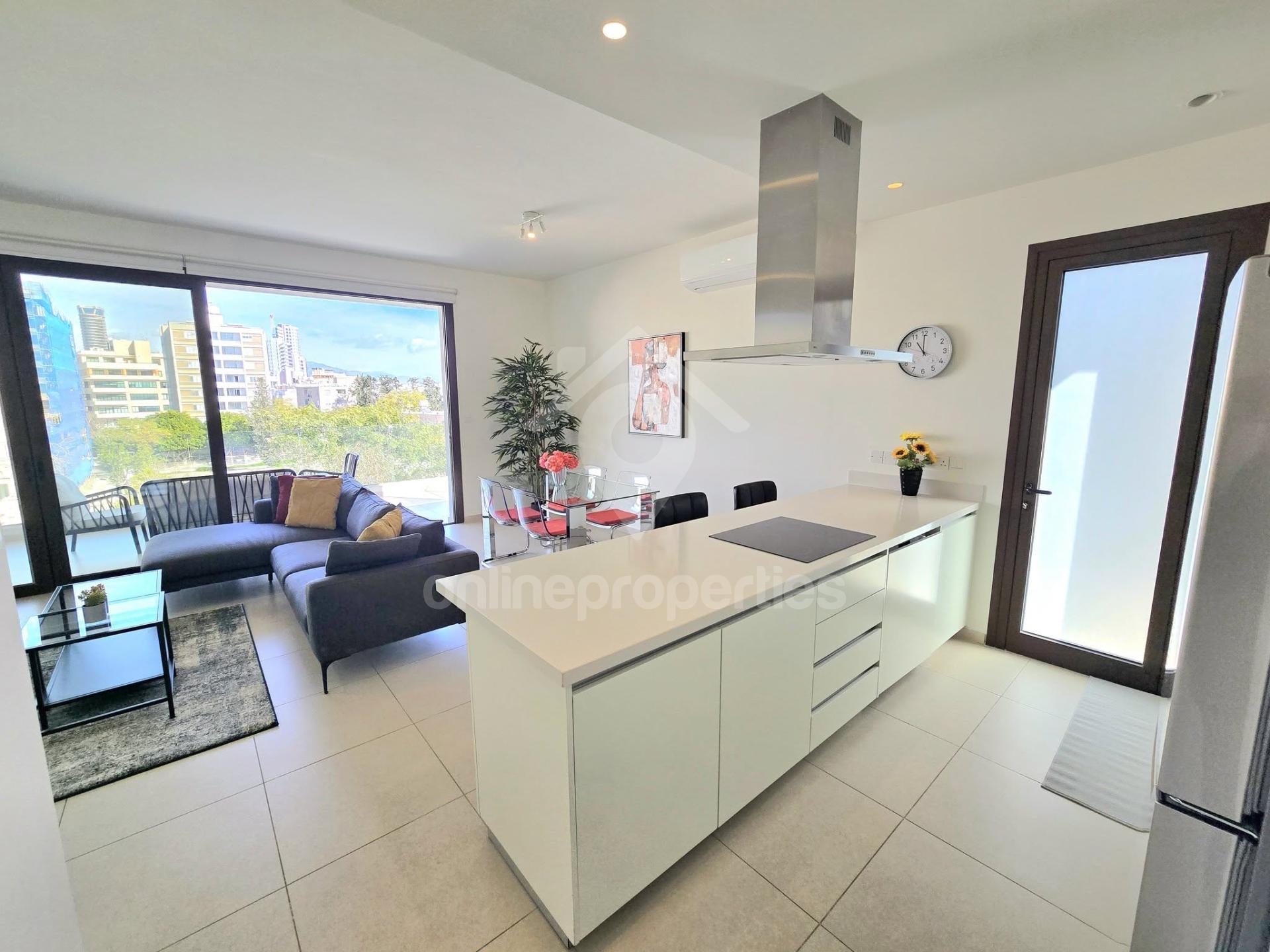 To change image, hover mouse over thumbnails below