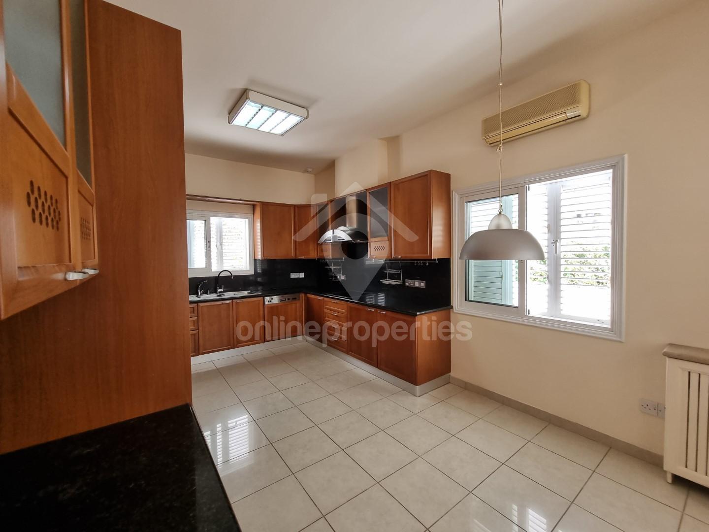 To change image, hover mouse over thumbnails below