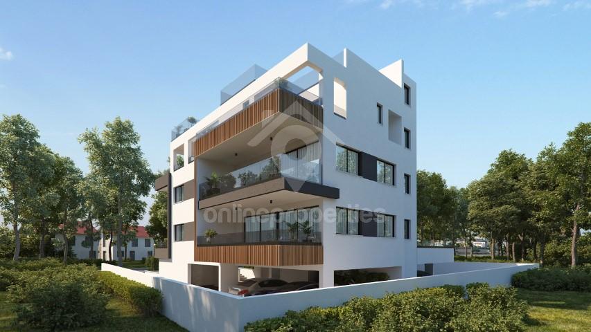 To change image, hover mouse over thumbnails below