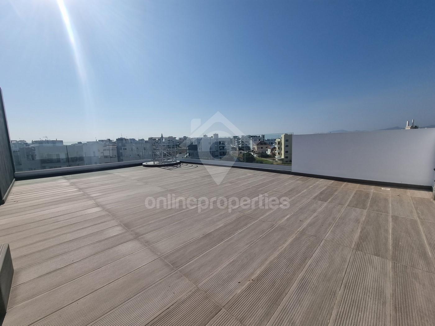 To change image, hover mouse over thumbnails below