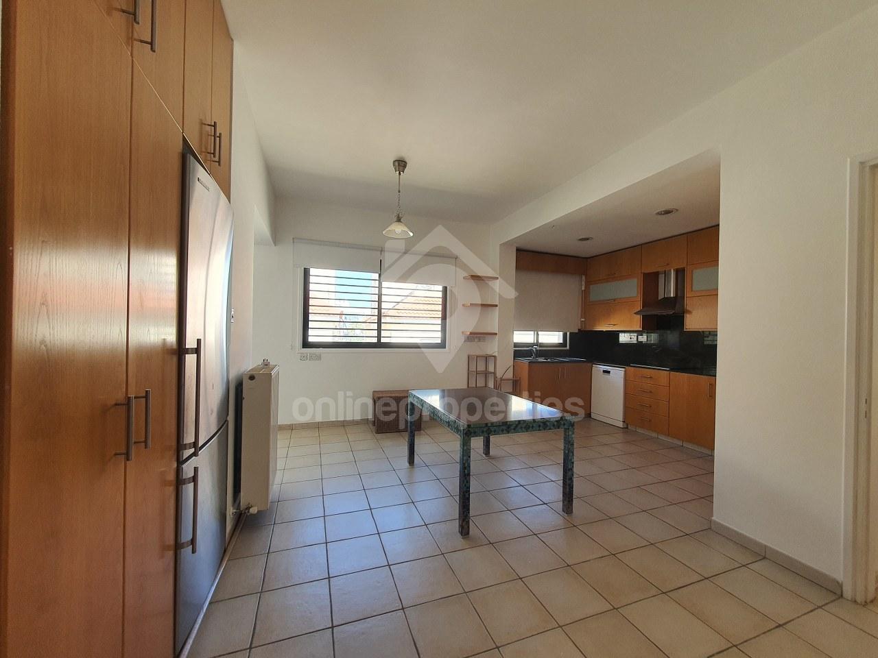 To change image, hover mouse over thumbnails below