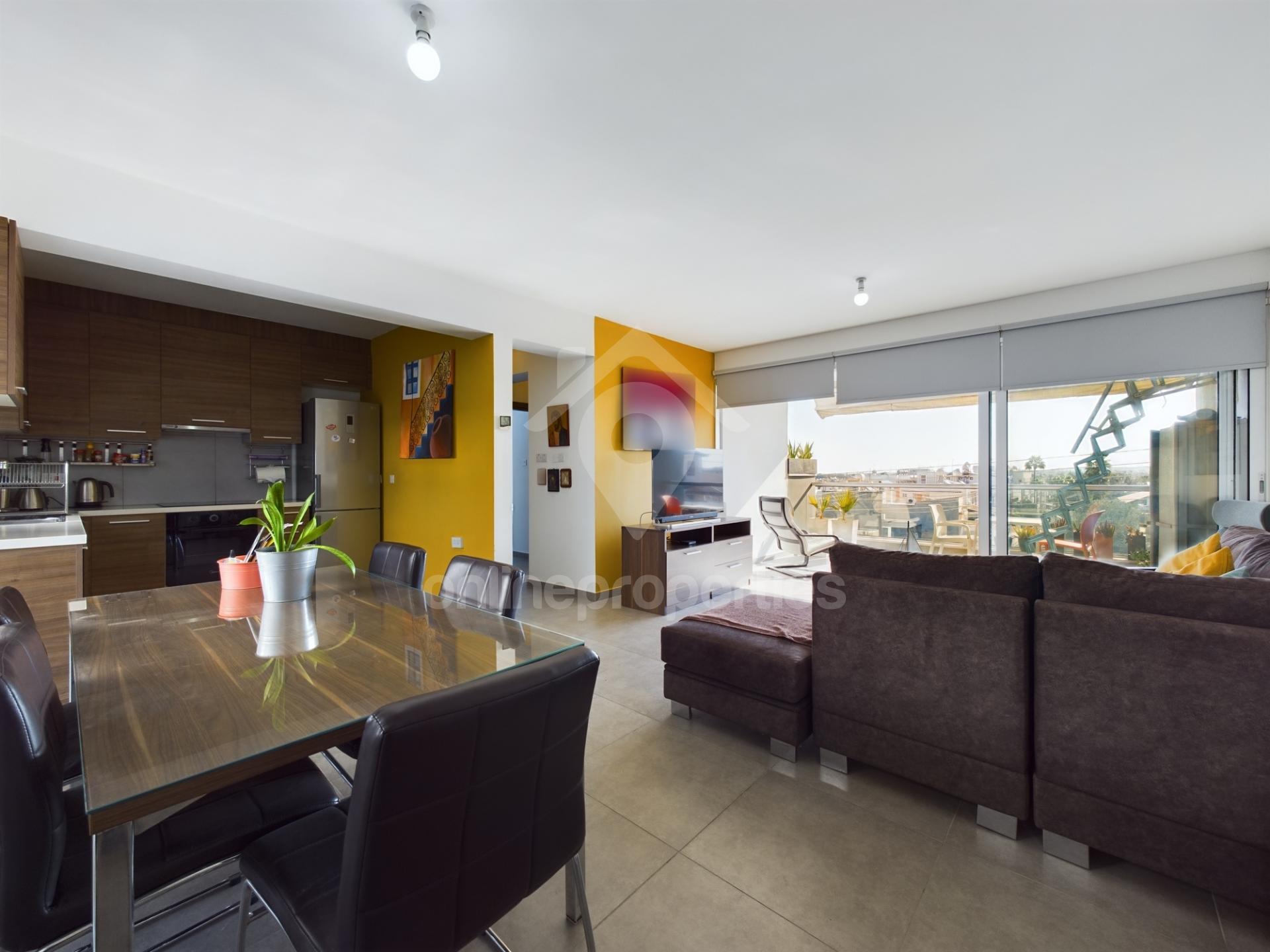 To change image, hover mouse over thumbnails below