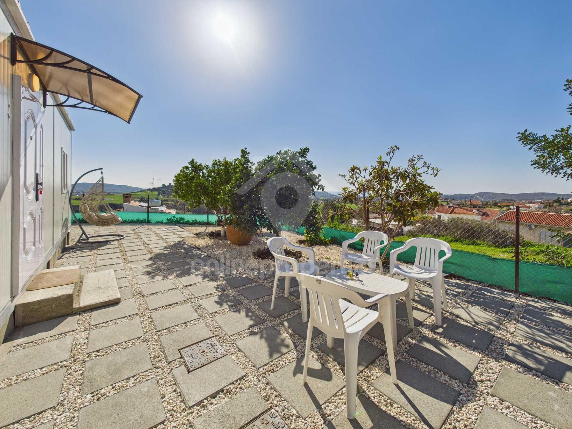 To change image, hover mouse over thumbnails below