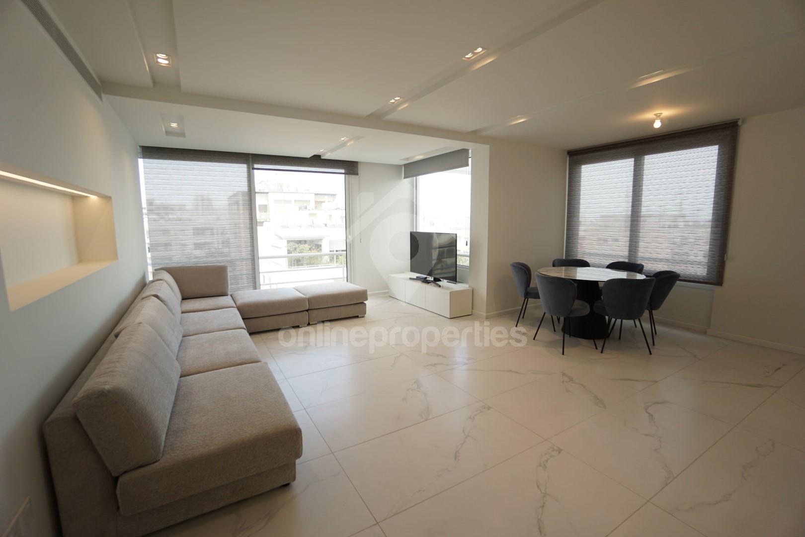 To change image, hover mouse over thumbnails below