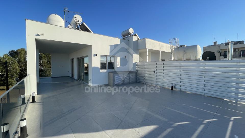 To change image, hover mouse over thumbnails below