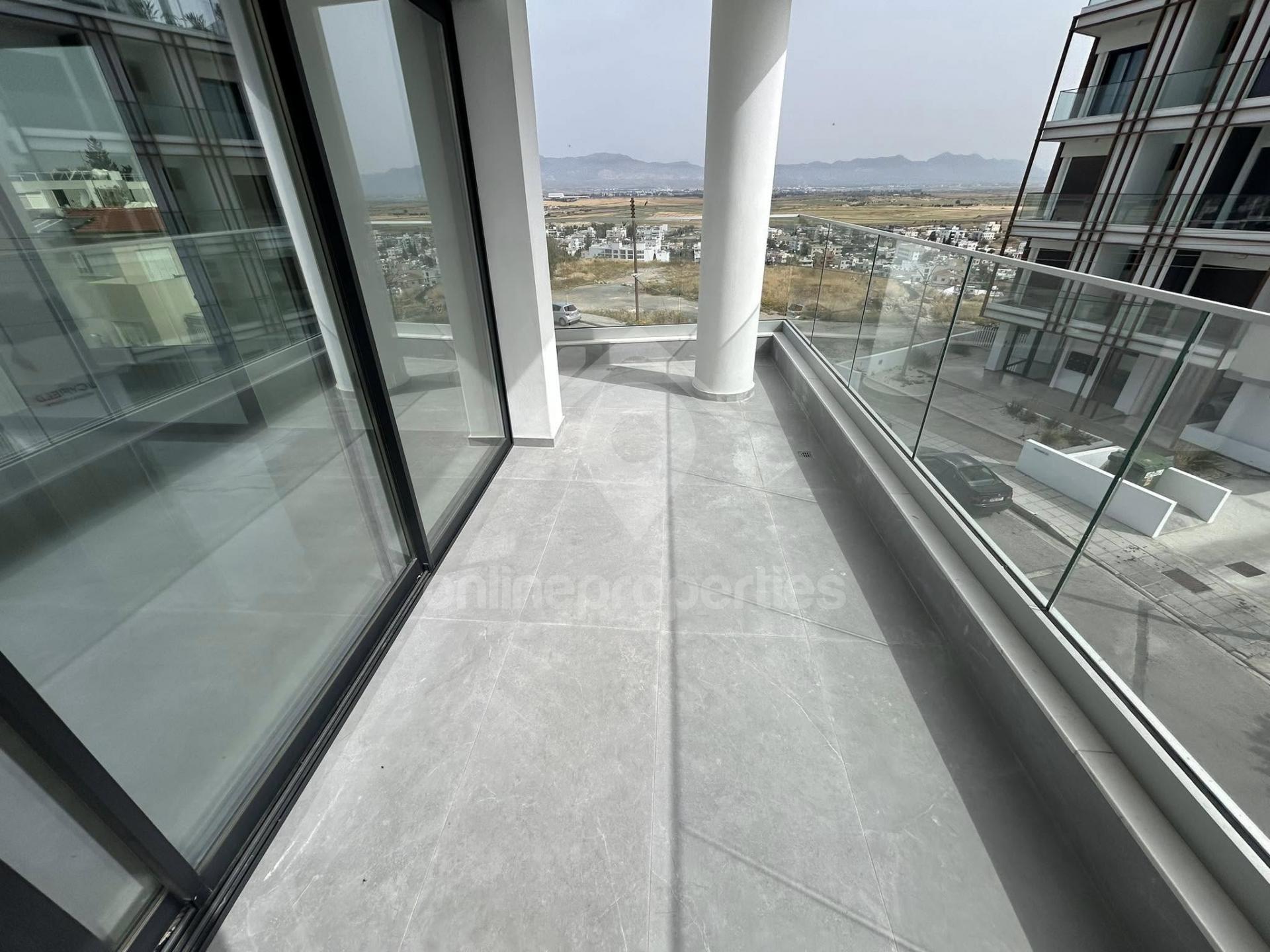 To change image, hover mouse over thumbnails below