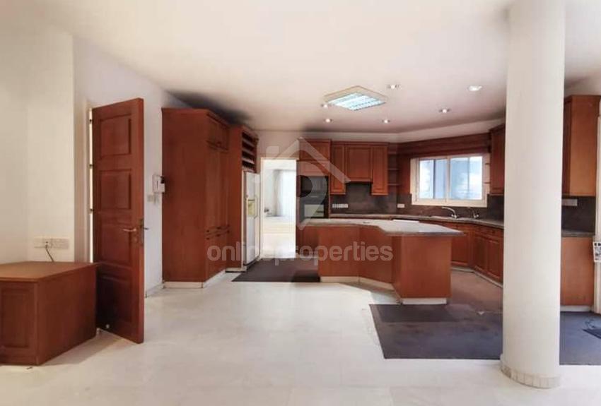 To change image, hover mouse over thumbnails below