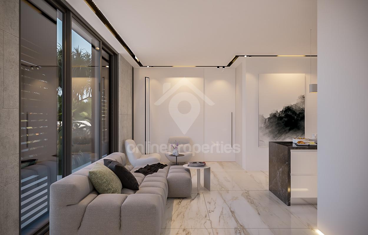 To change image, hover mouse over thumbnails below