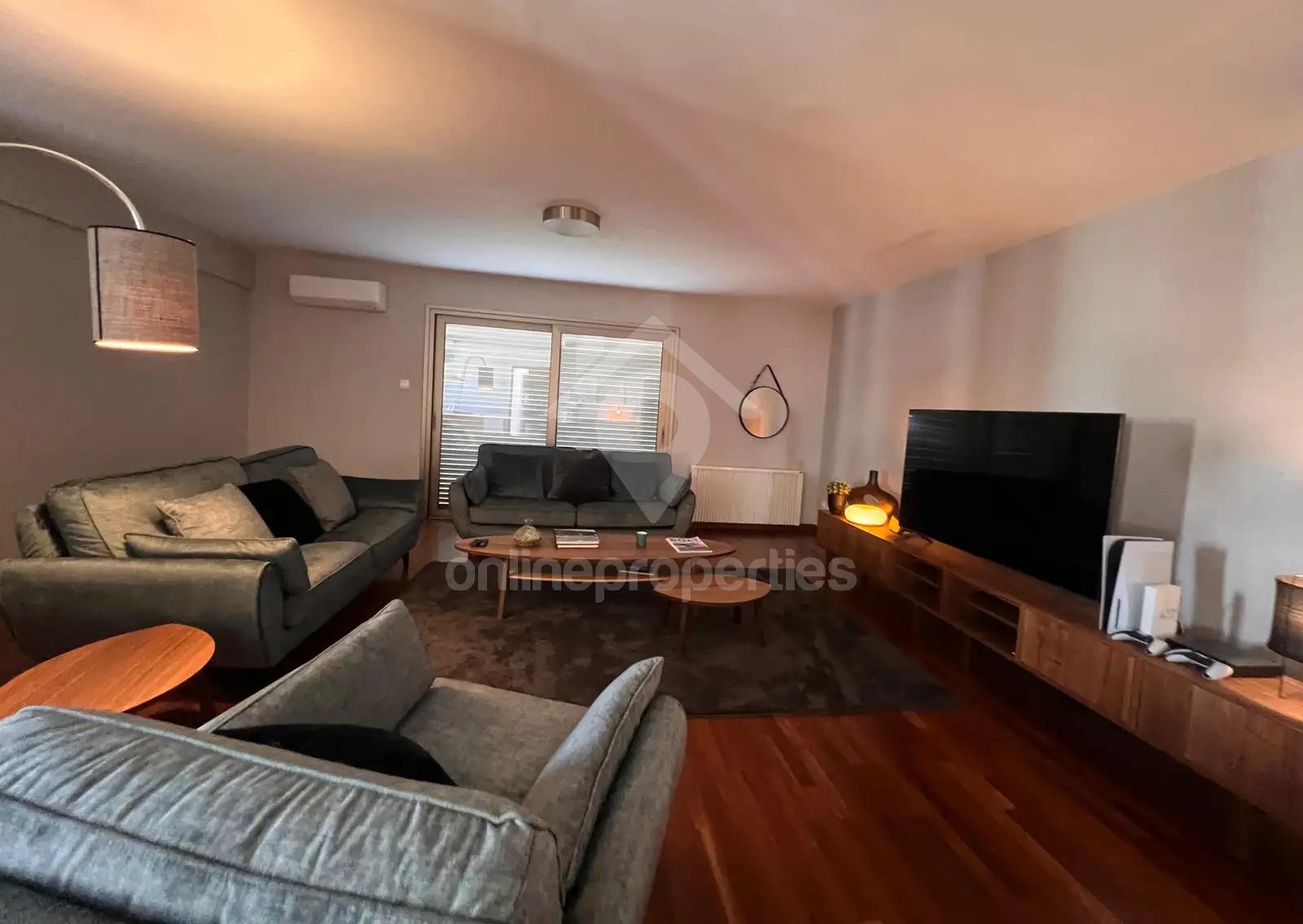 To change image, hover mouse over thumbnails below