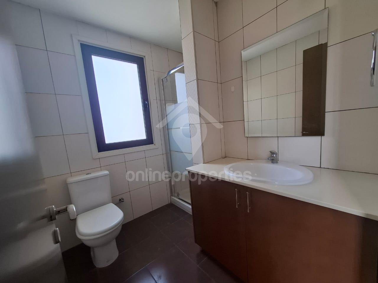 To change image, hover mouse over thumbnails below