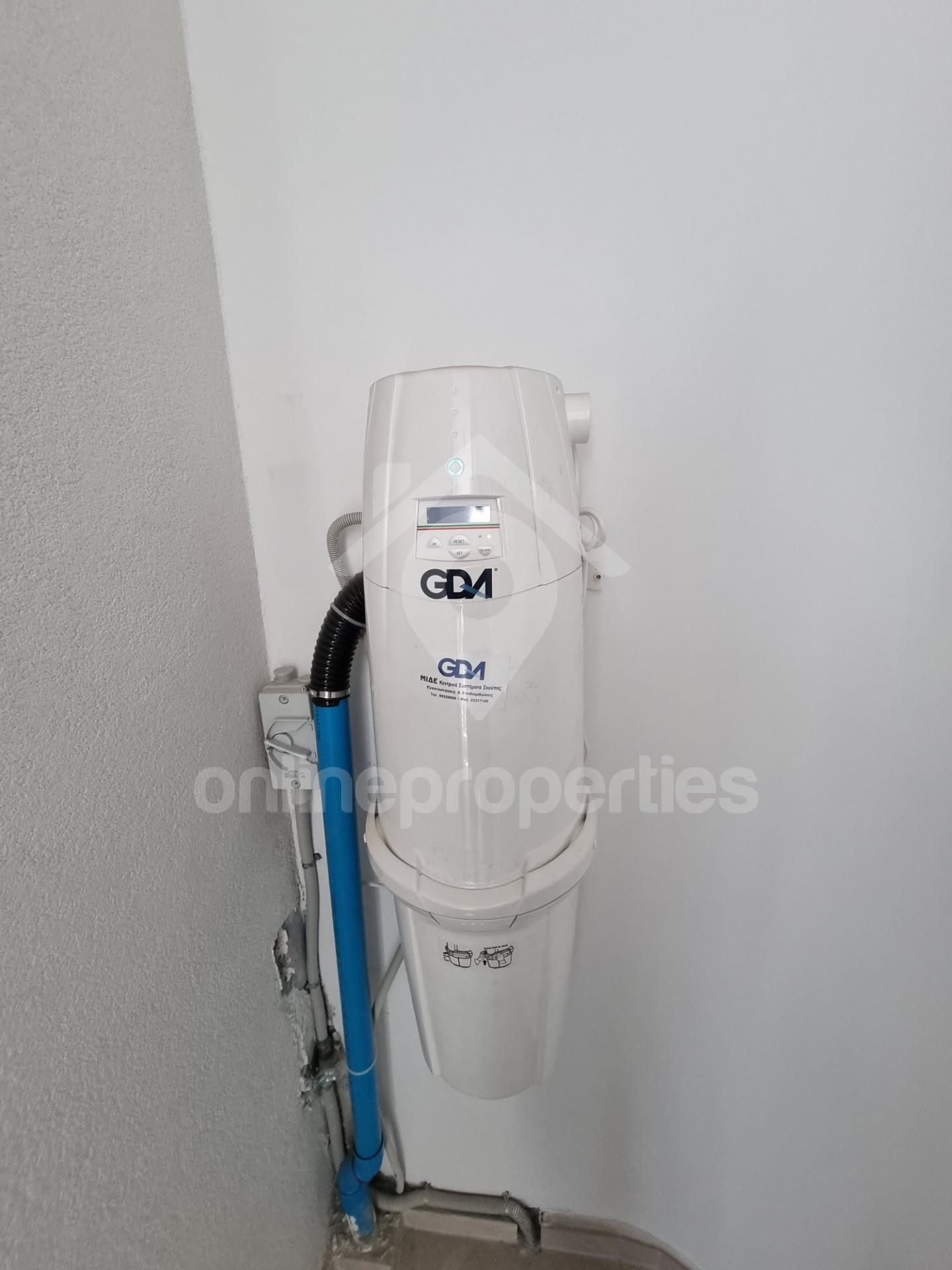 To change image, hover mouse over thumbnails below