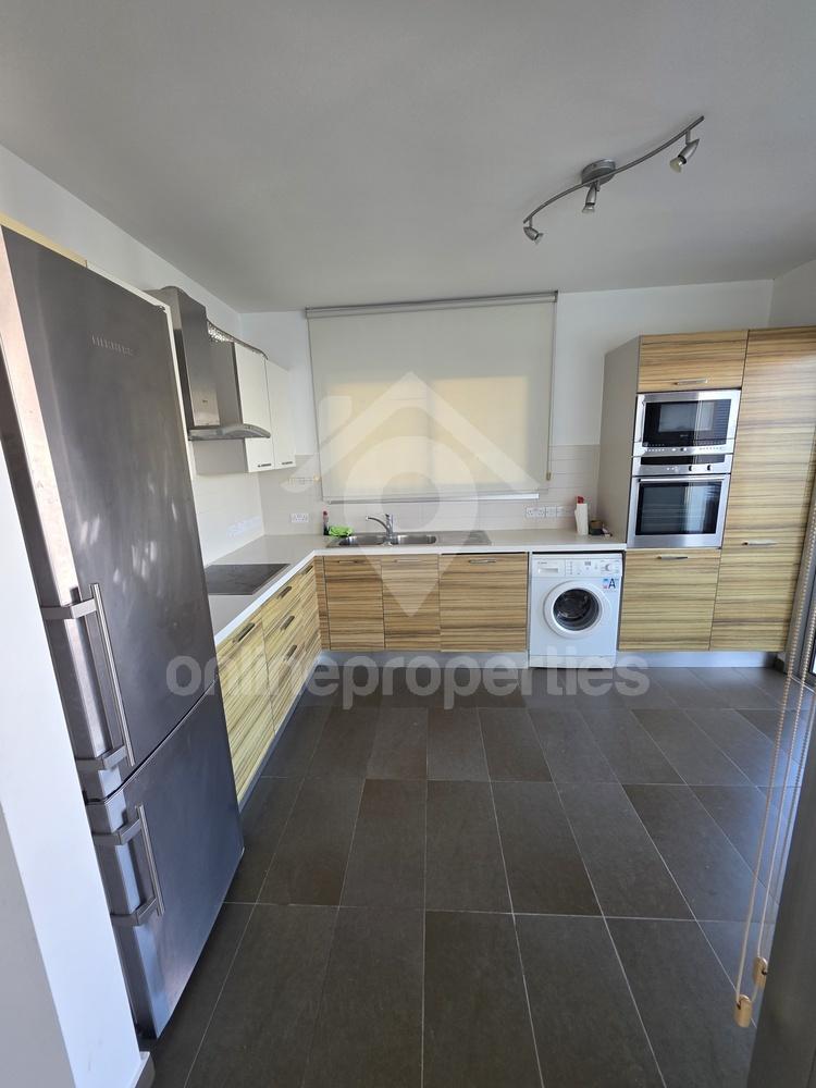 To change image, hover mouse over thumbnails below