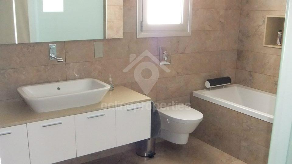 To change image, hover mouse over thumbnails below