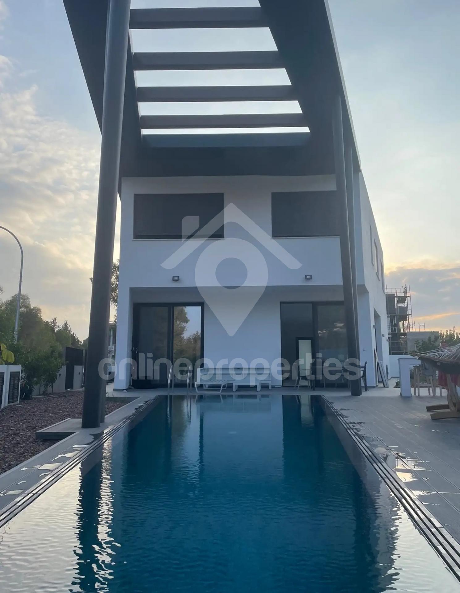 To change image, hover mouse over thumbnails below