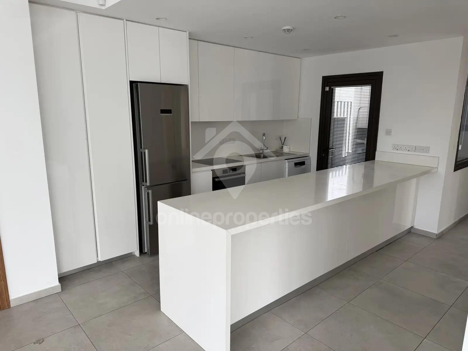 To change image, hover mouse over thumbnails below