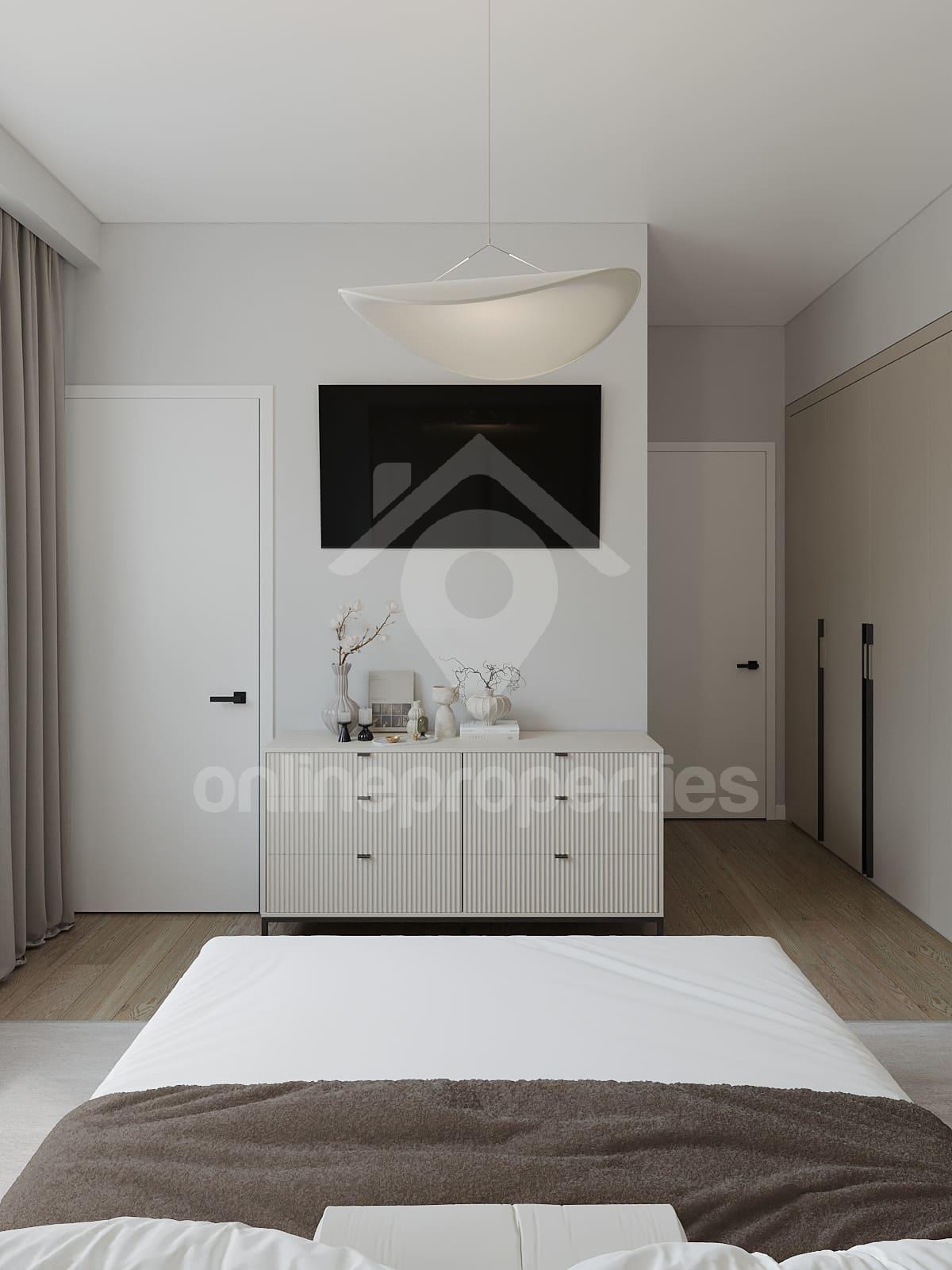 To change image, hover mouse over thumbnails below