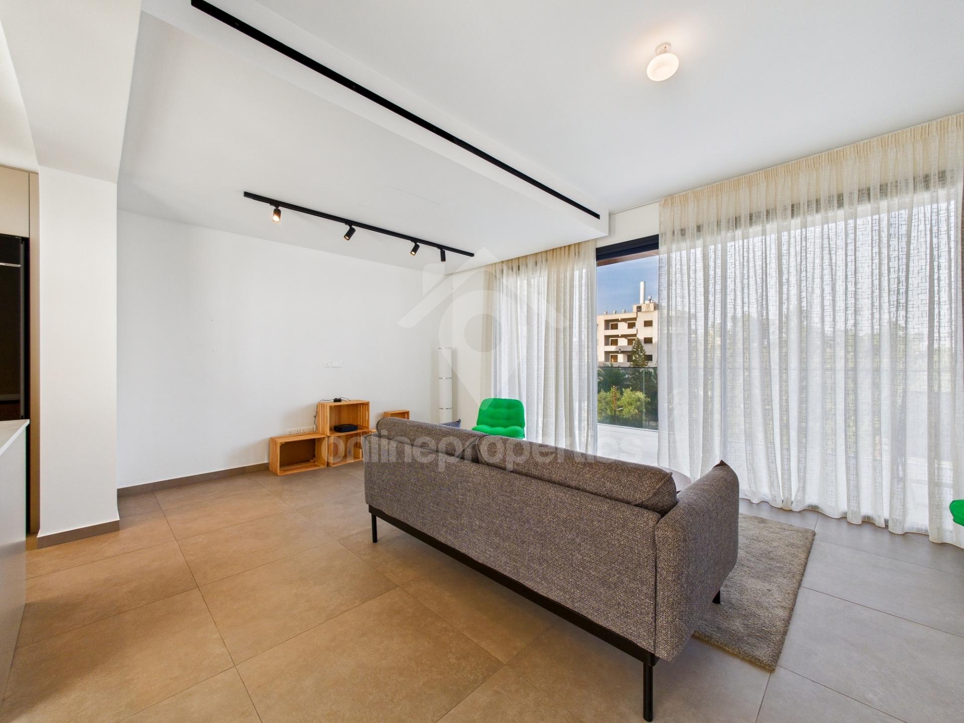 To change image, hover mouse over thumbnails below