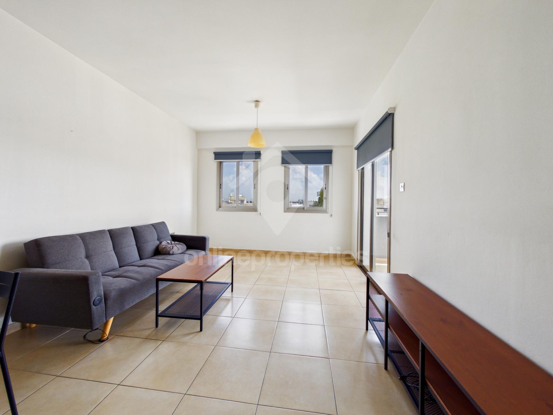 To change image, hover mouse over thumbnails below