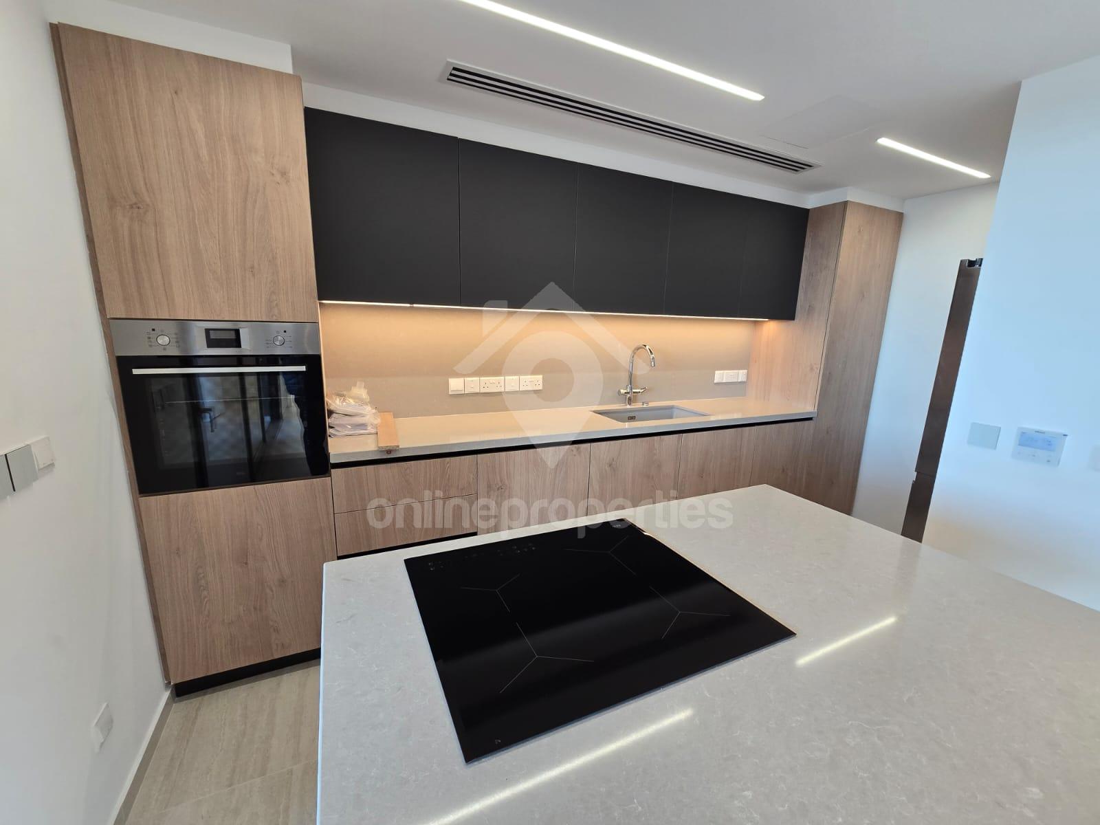 To change image, hover mouse over thumbnails below