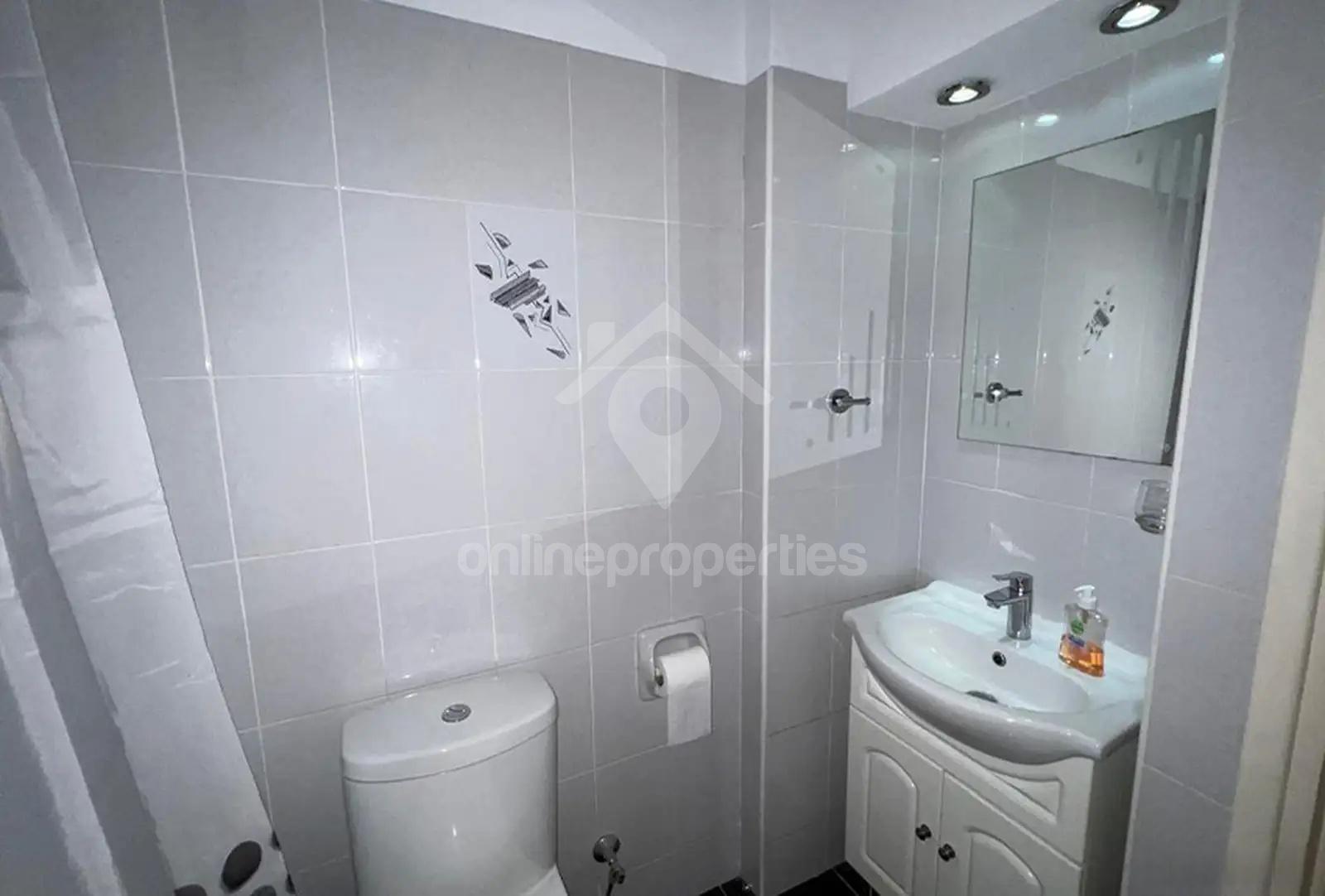 To change image, hover mouse over thumbnails below