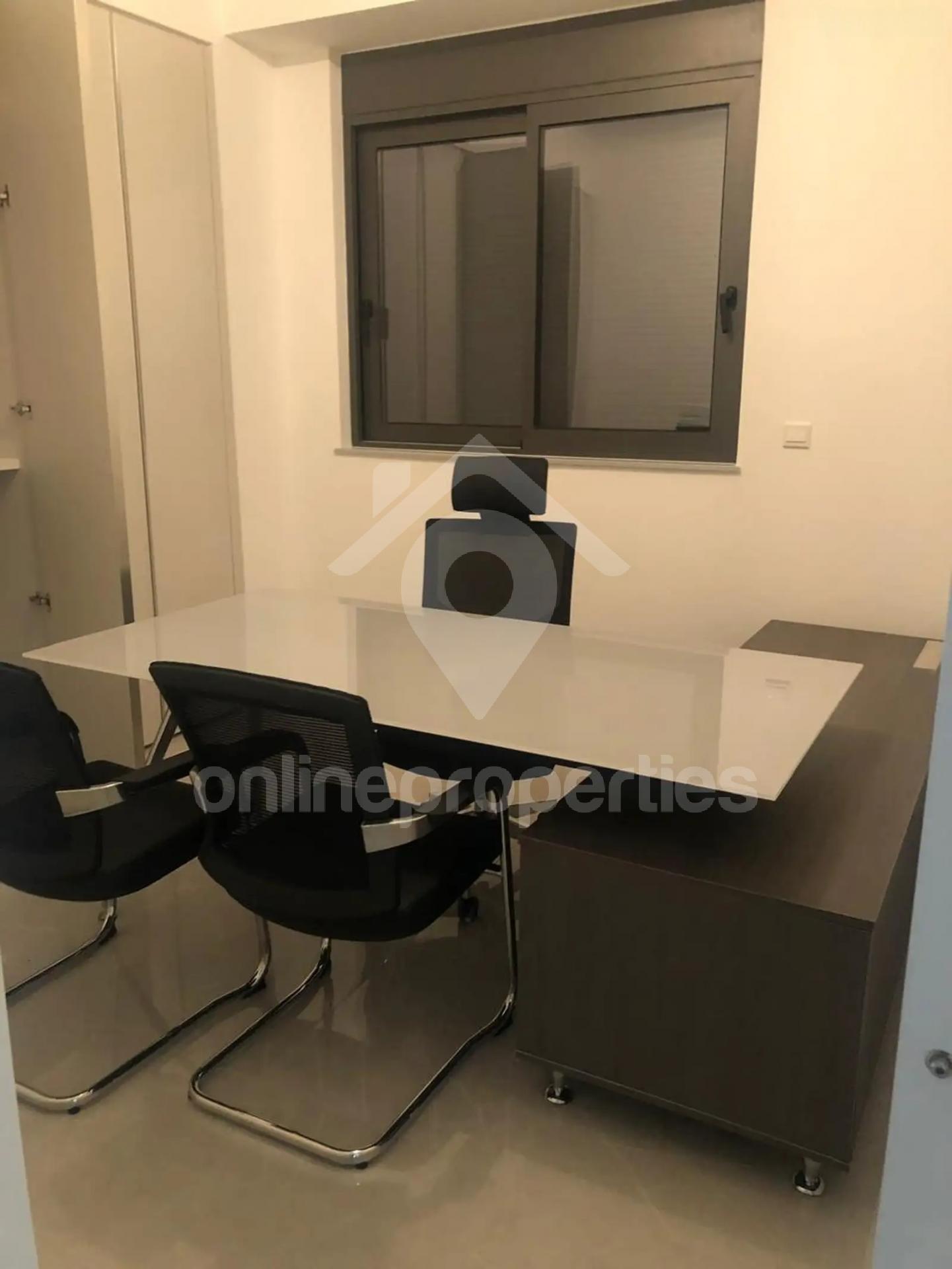 To change image, hover mouse over thumbnails below