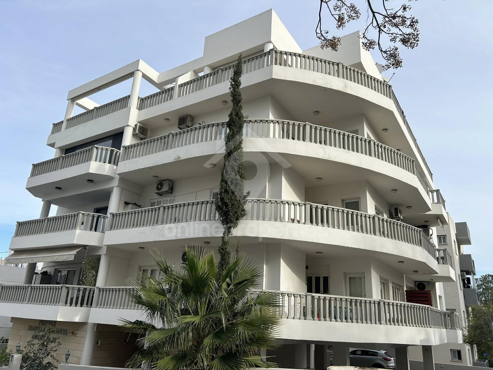 To change image, hover mouse over thumbnails below