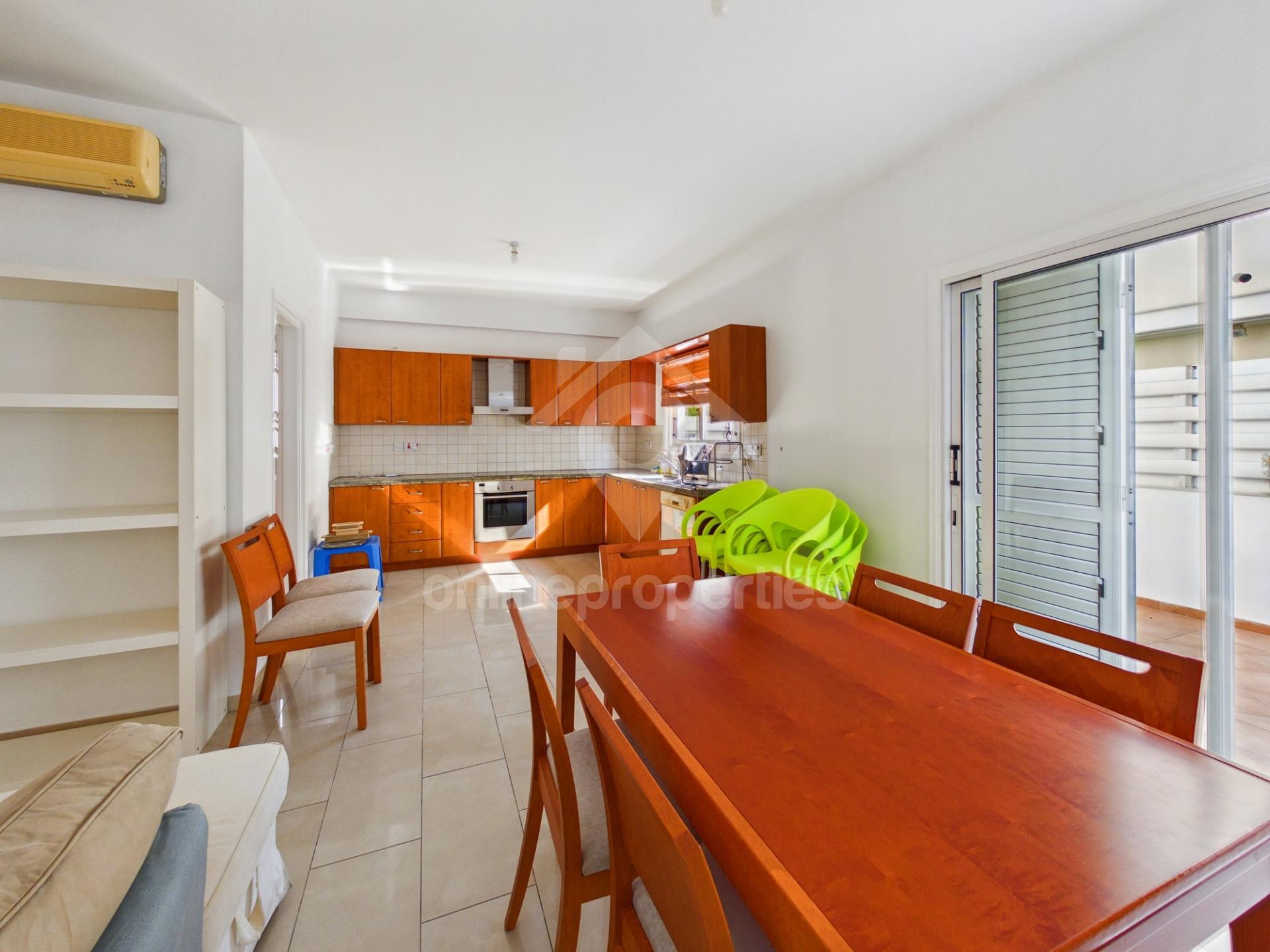 To change image, hover mouse over thumbnails below