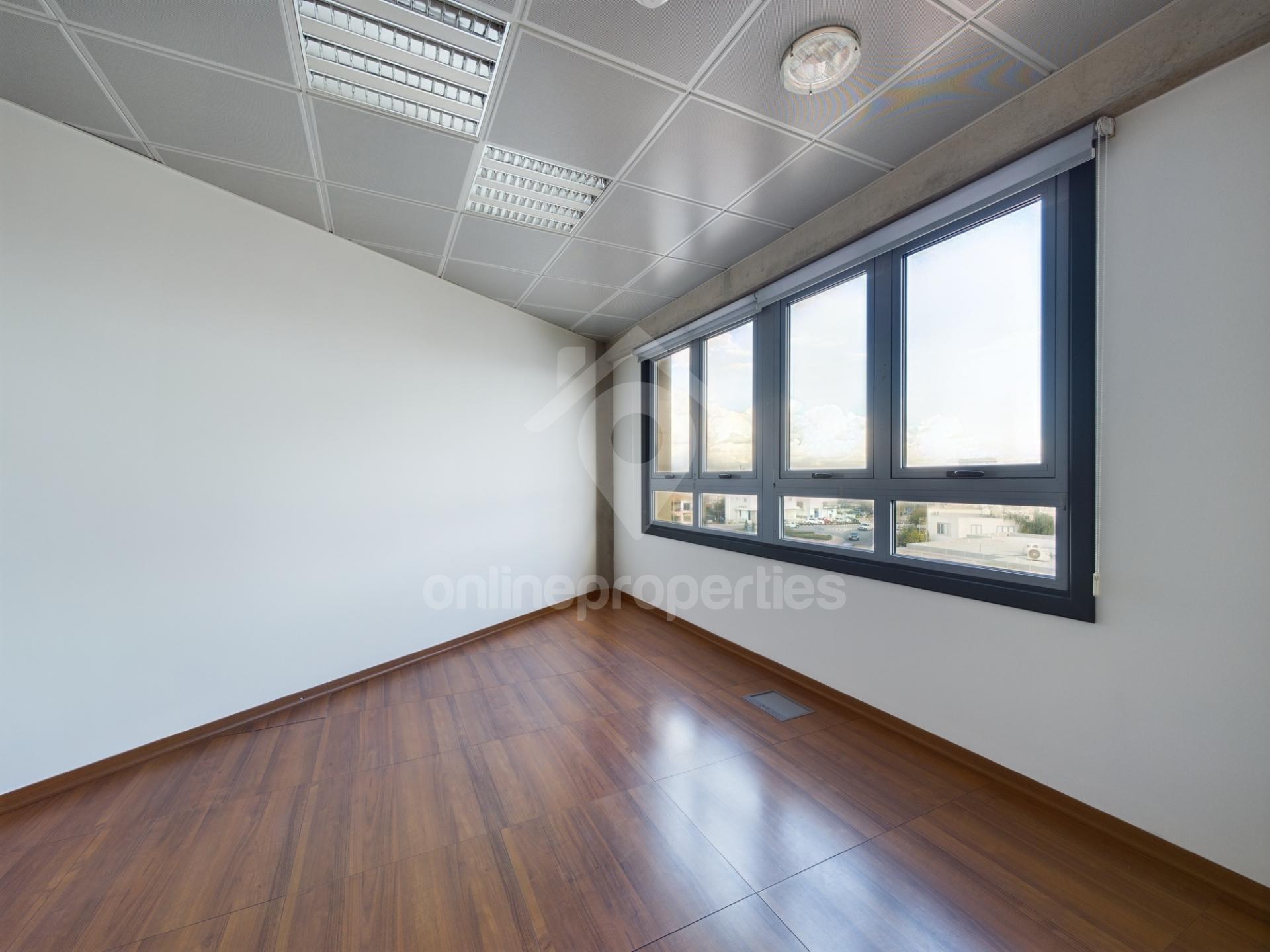 To change image, hover mouse over thumbnails below