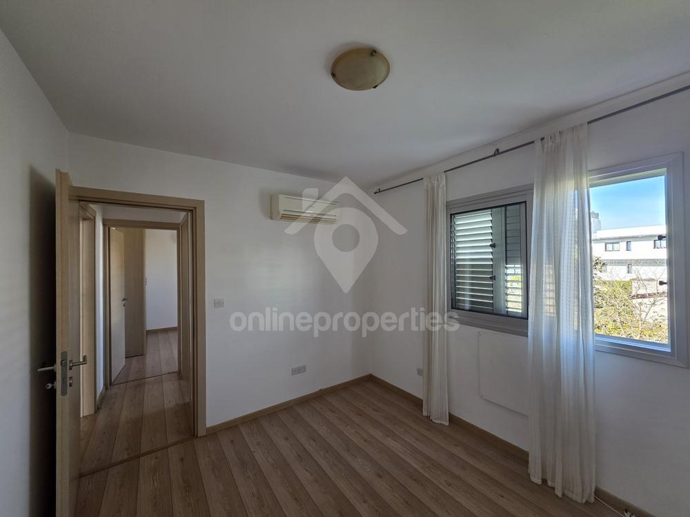 To change image, hover mouse over thumbnails below