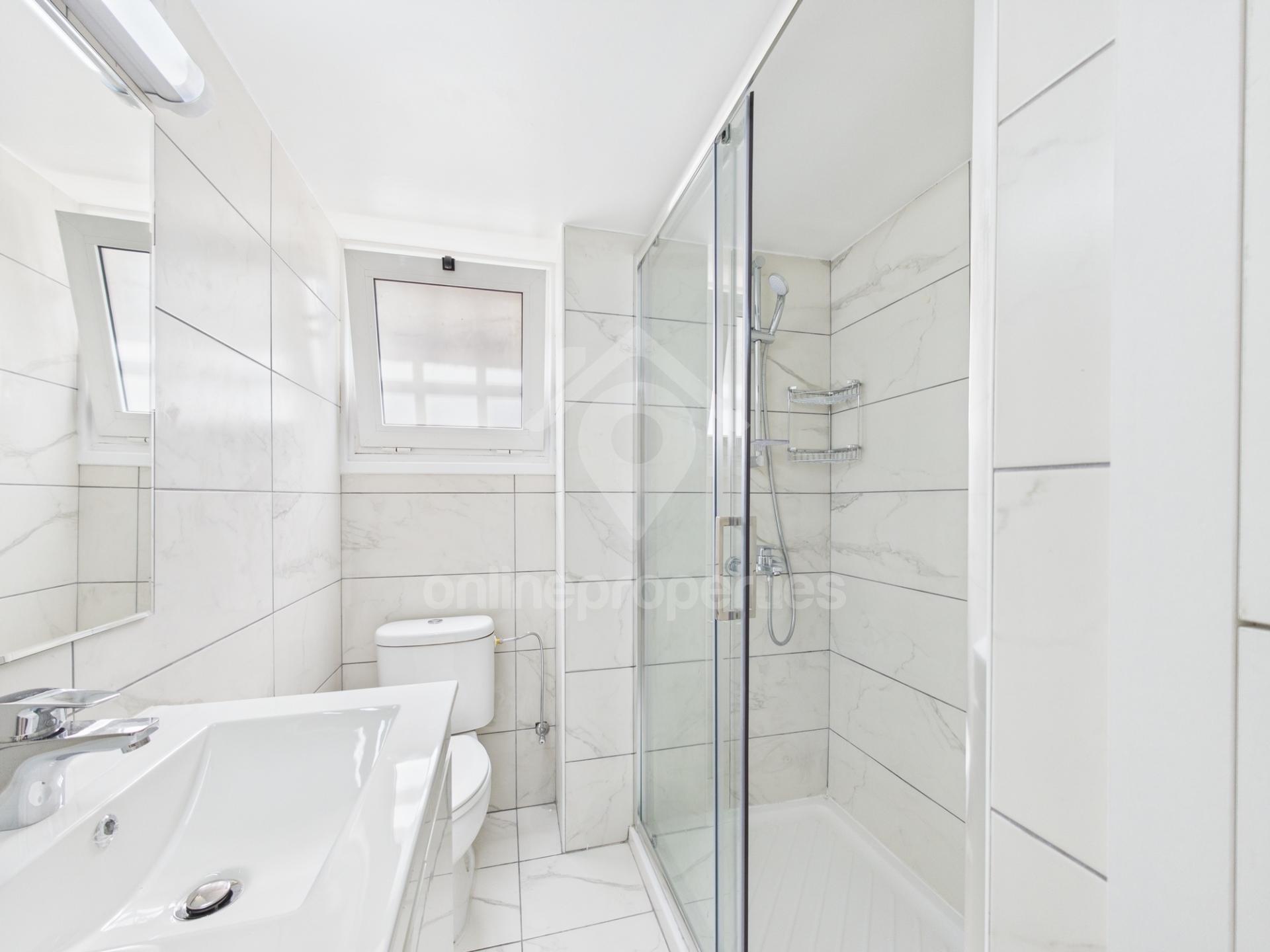 To change image, hover mouse over thumbnails below