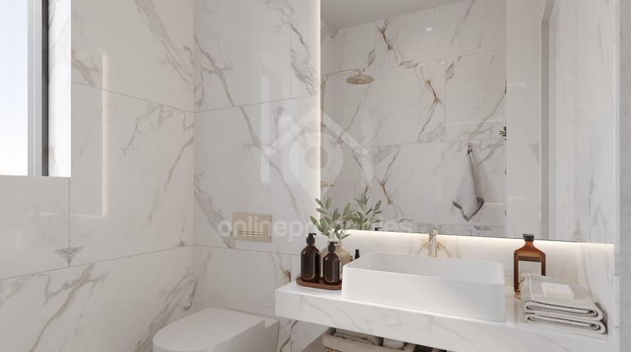 To change image, hover mouse over thumbnails below