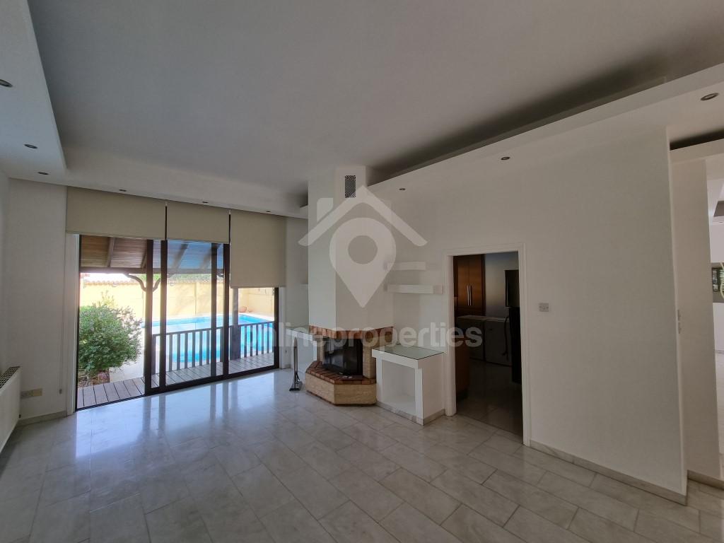 To change image, hover mouse over thumbnails below