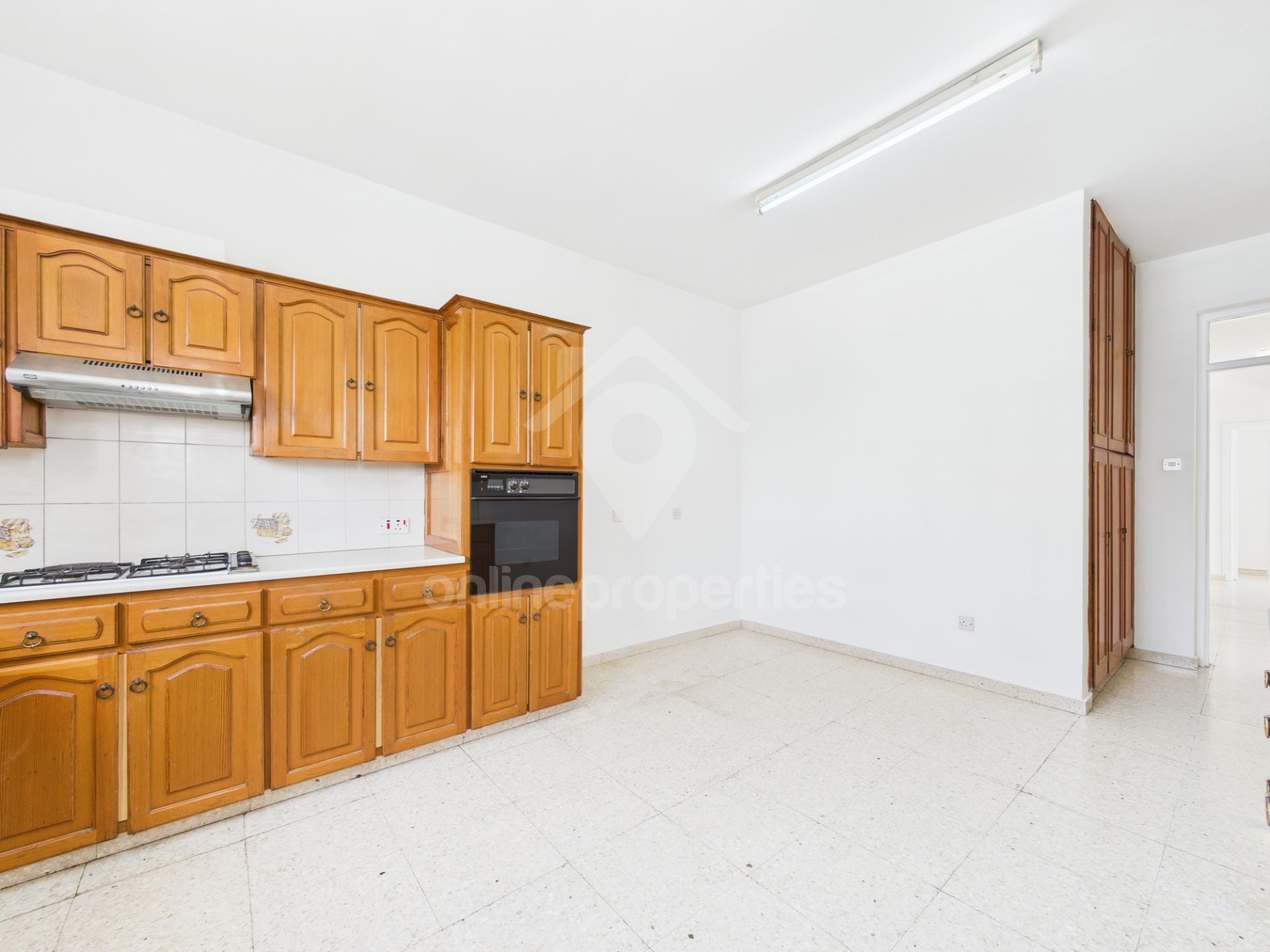 To change image, hover mouse over thumbnails below