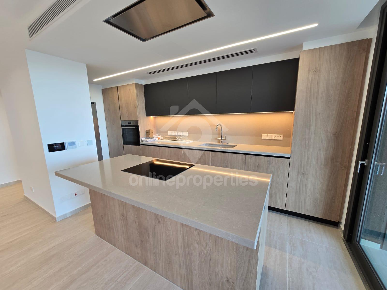 To change image, hover mouse over thumbnails below