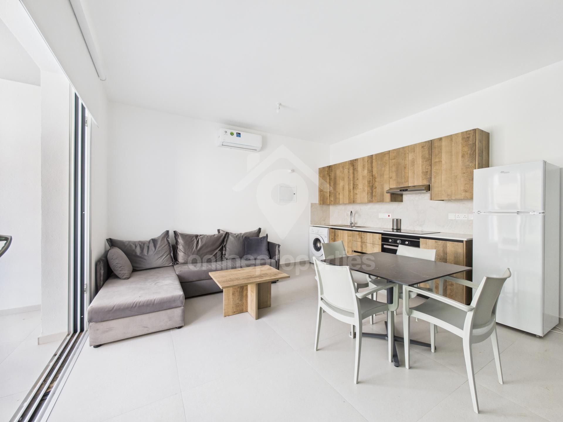 To change image, hover mouse over thumbnails below