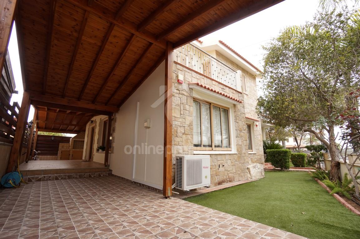 To change image, hover mouse over thumbnails below