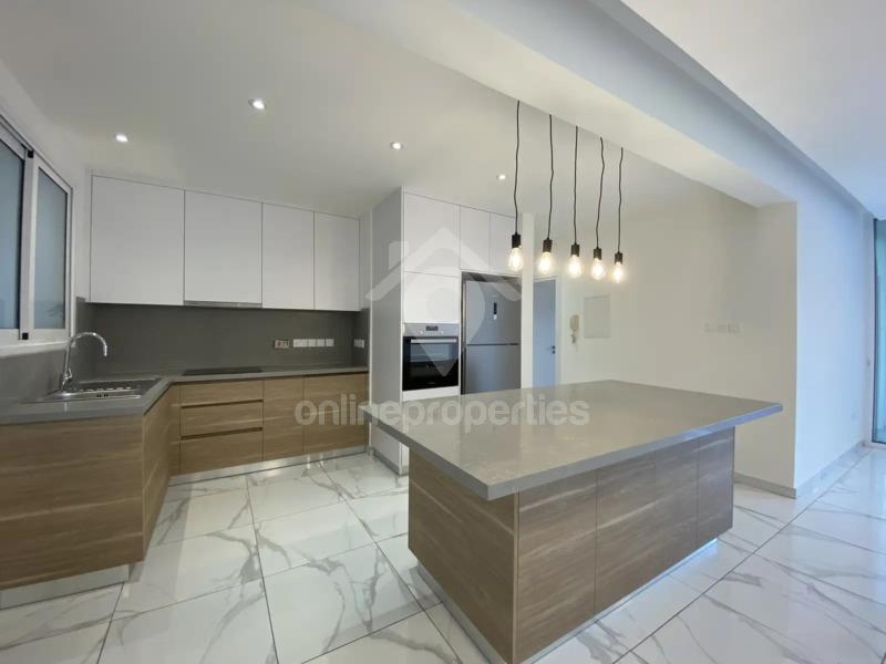 To change image, hover mouse over thumbnails below