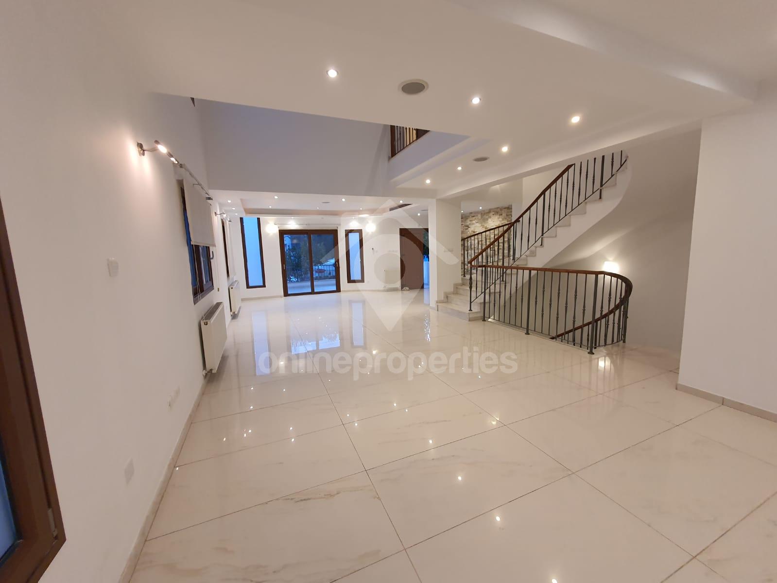 To change image, hover mouse over thumbnails below