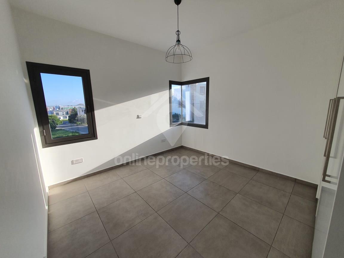 To change image, hover mouse over thumbnails below