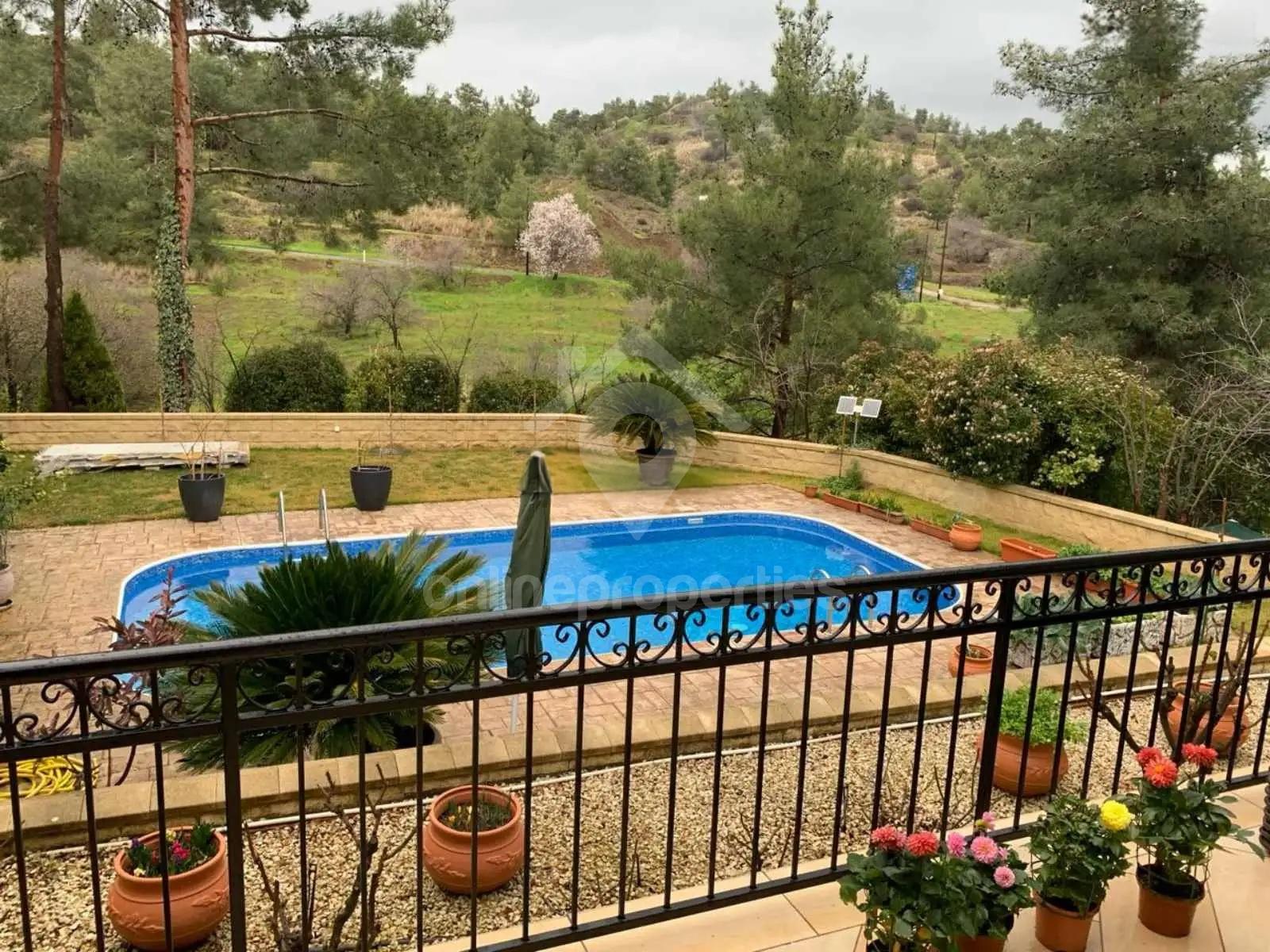 To change image, hover mouse over thumbnails below