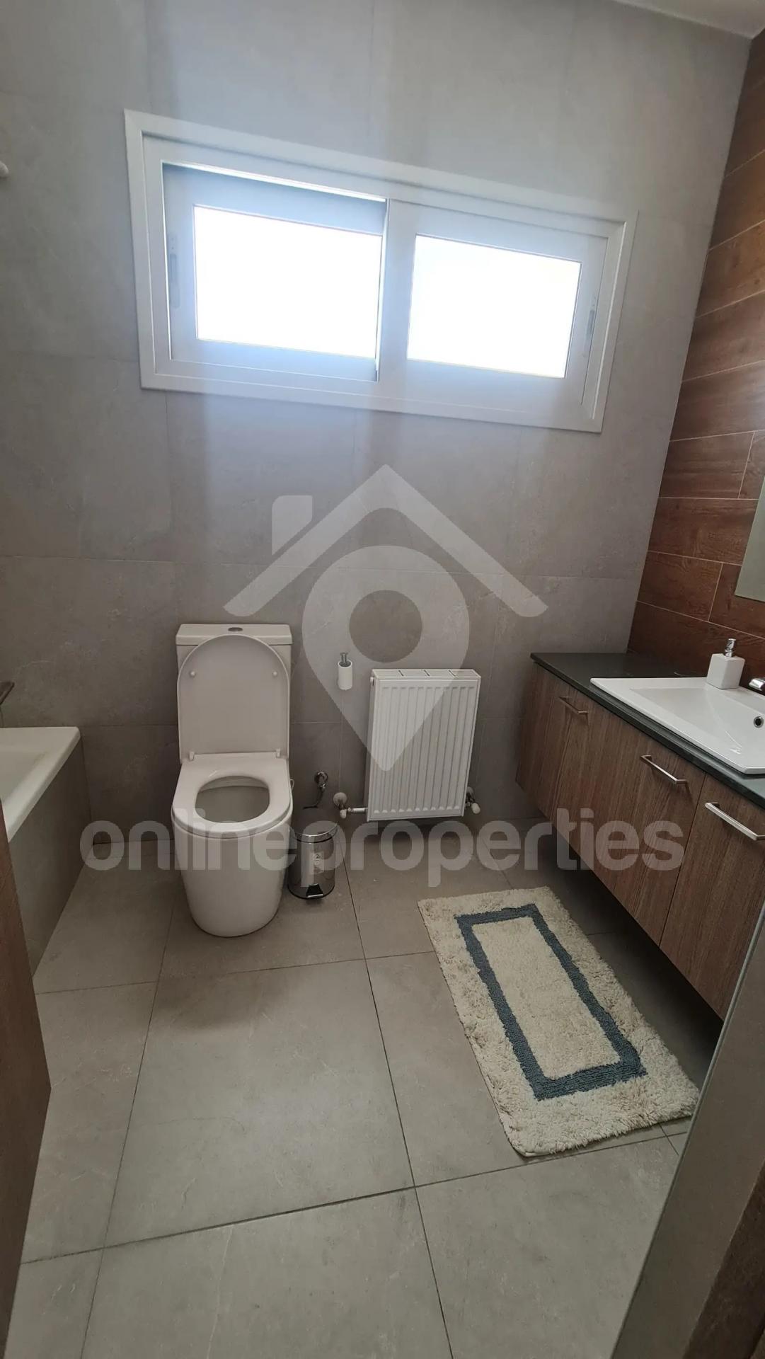 To change image, hover mouse over thumbnails below