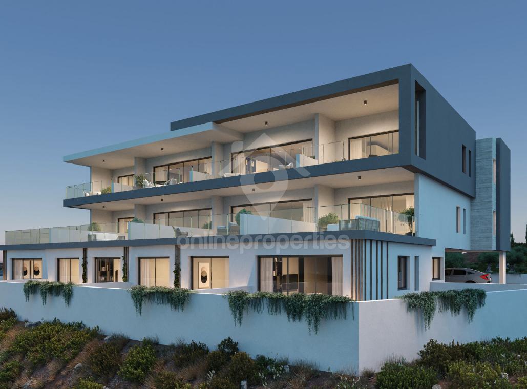 To change image, hover mouse over thumbnails below