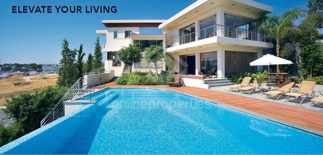 To change image, hover mouse over thumbnails below