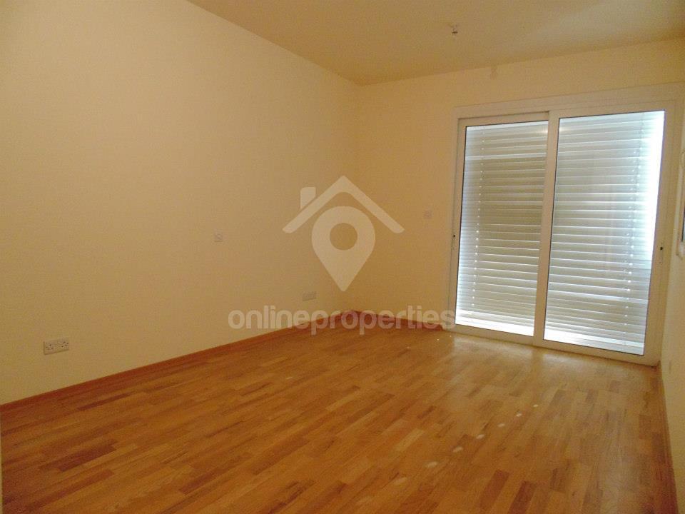 To change image, hover mouse over thumbnails below