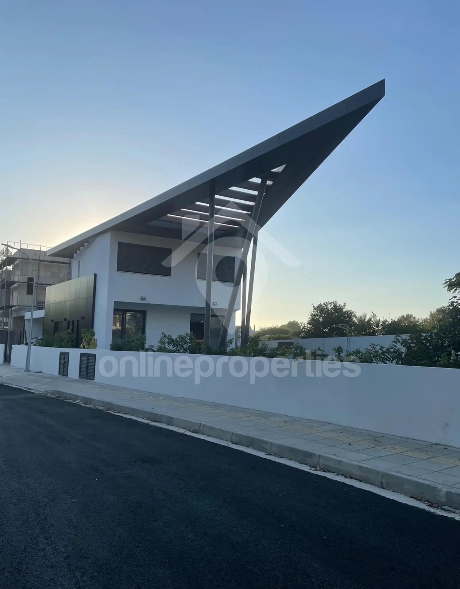 To change image, hover mouse over thumbnails below