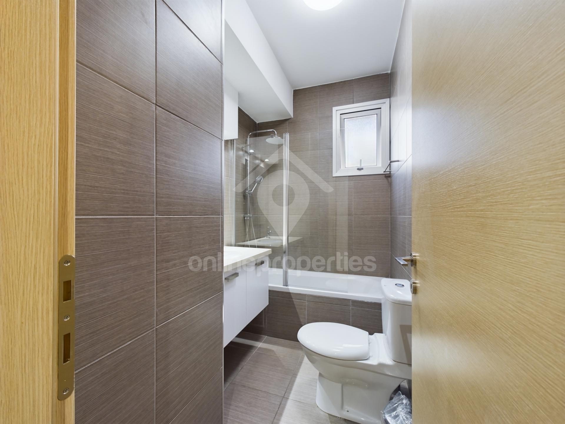 To change image, hover mouse over thumbnails below