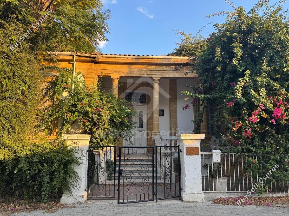 Listed 4-Bedroom House in Agios Andreas