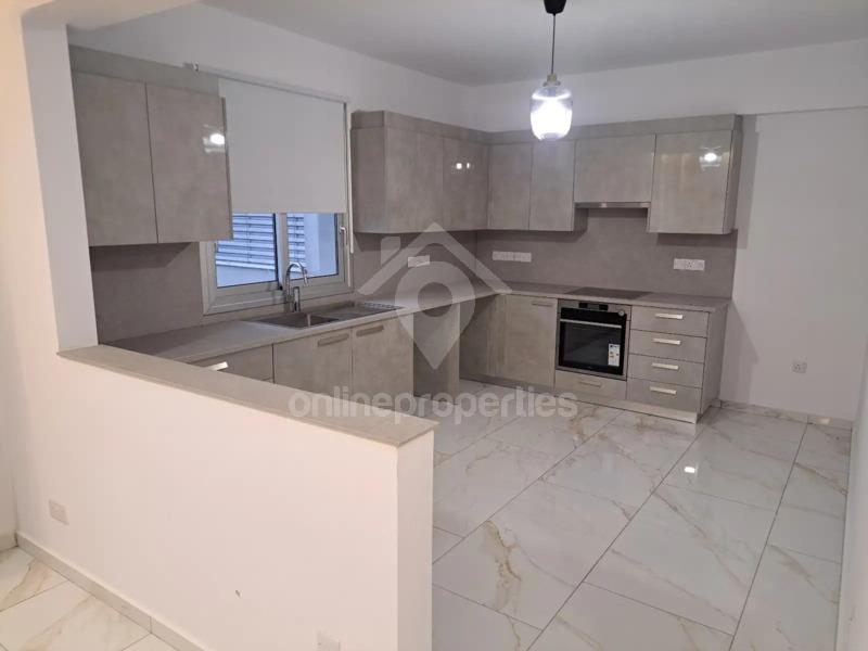 To change image, hover mouse over thumbnails below