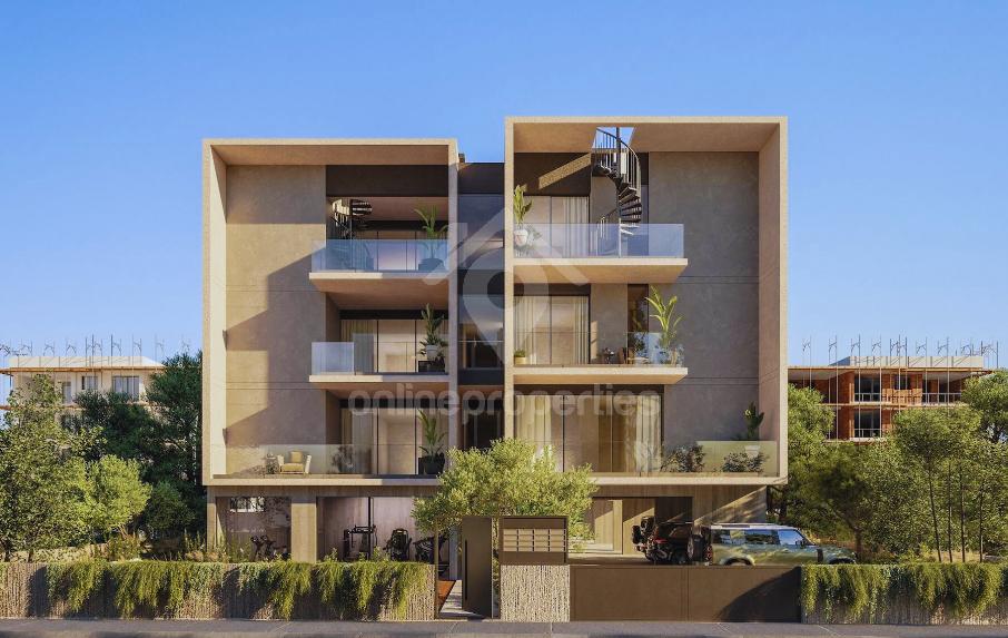 To change image, hover mouse over thumbnails below