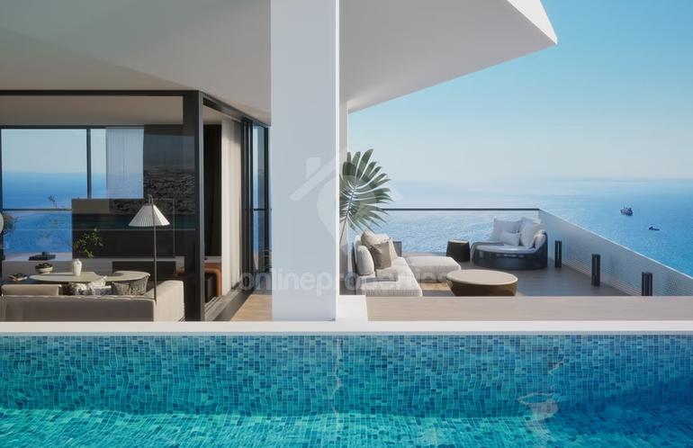 To change image, hover mouse over thumbnails below